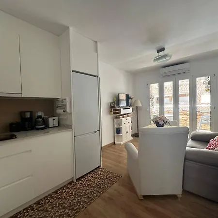 De 3 Dormitorios, Costa Marfil - Magic World Apartment